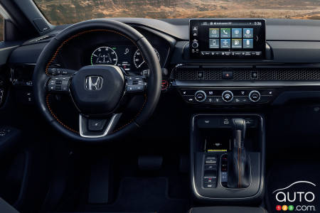 2023 Honda CR-V, steering wheel, dashboard and central console